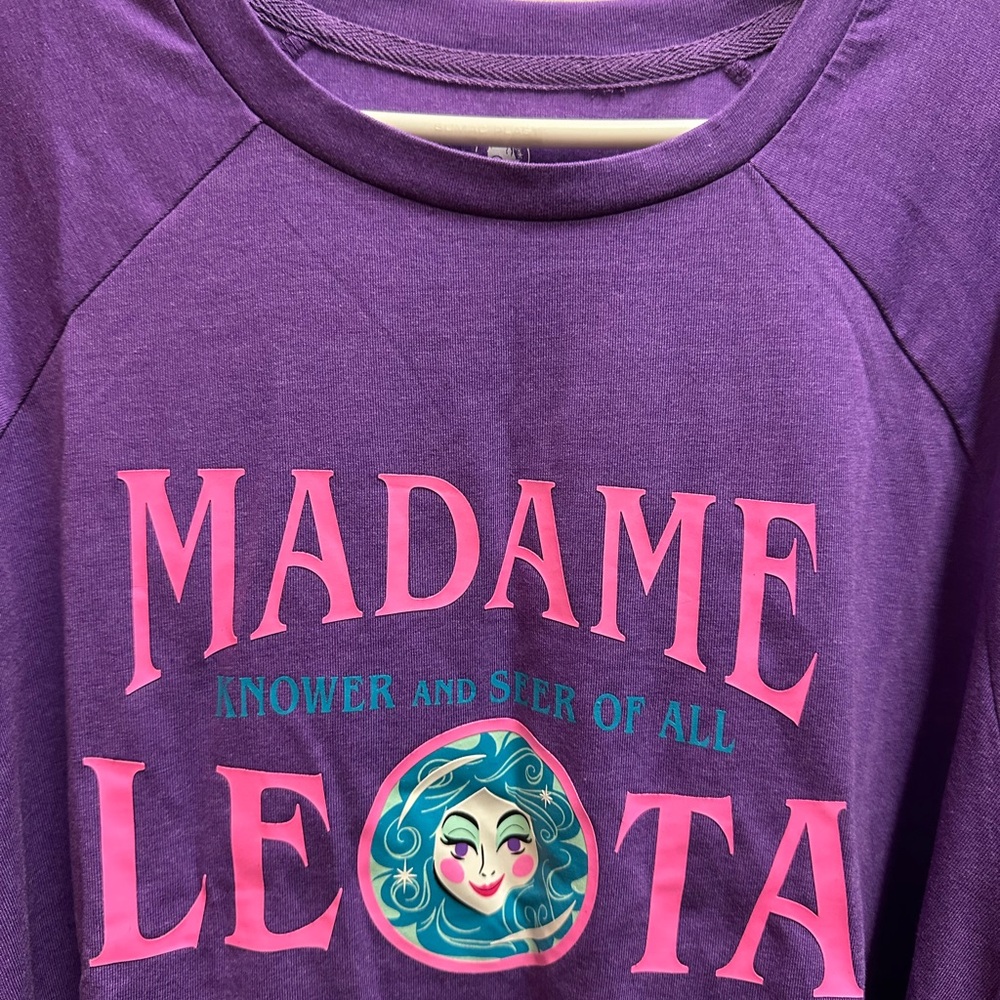 Disney women's Purple Madame Leota Graphic T-Shirt size 1XL/ NWOT B59 - Picture 2 of 3